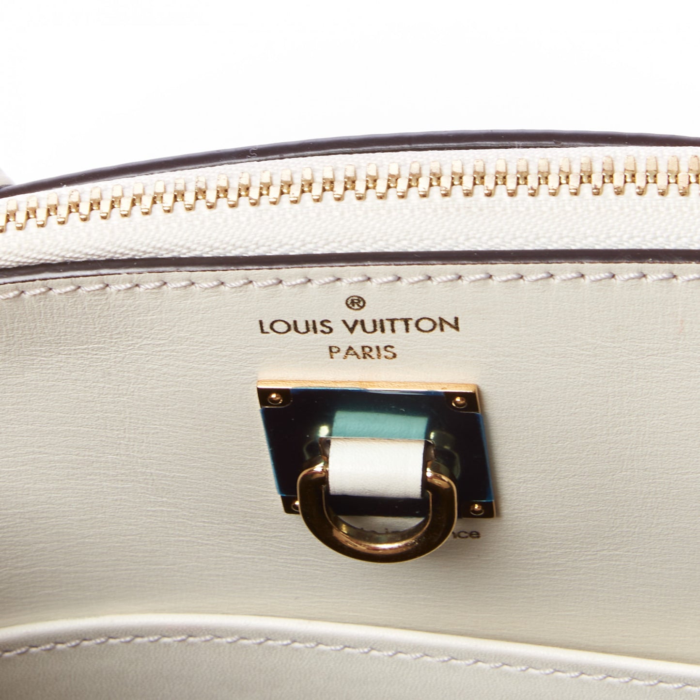 Calfskin City Steamer PM Kaki White Magnolia
