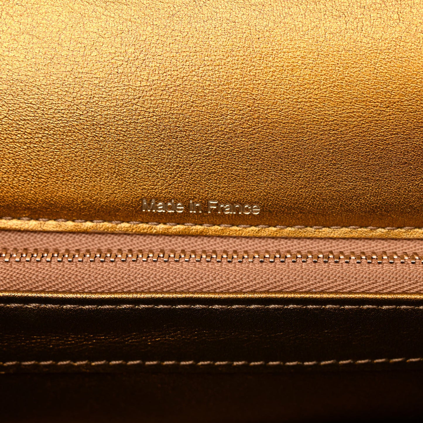Box Calfskin MM Brillant Satchel Black Gold