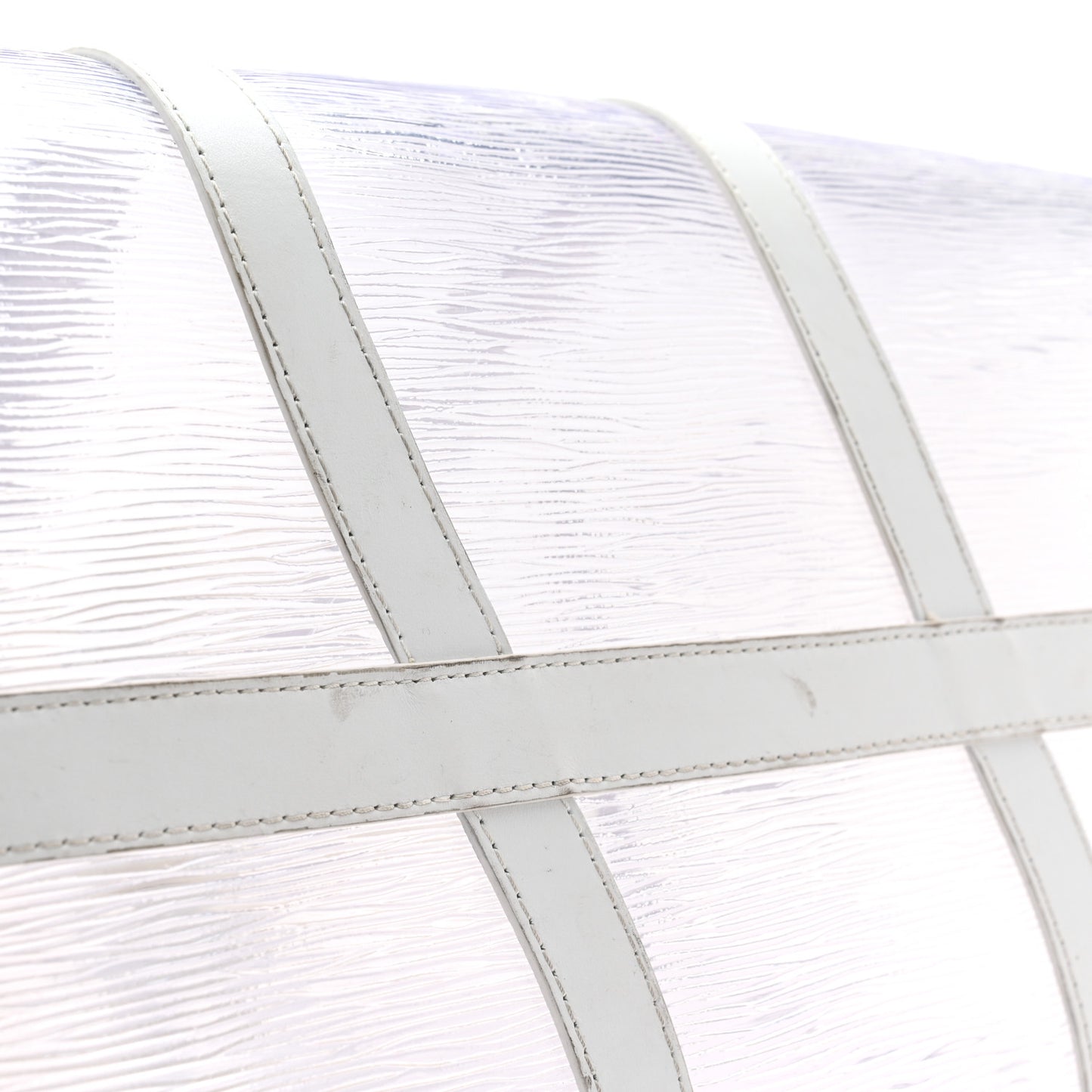 PVC Epi Embossed Wavy Keepall Bandouliere 50 White