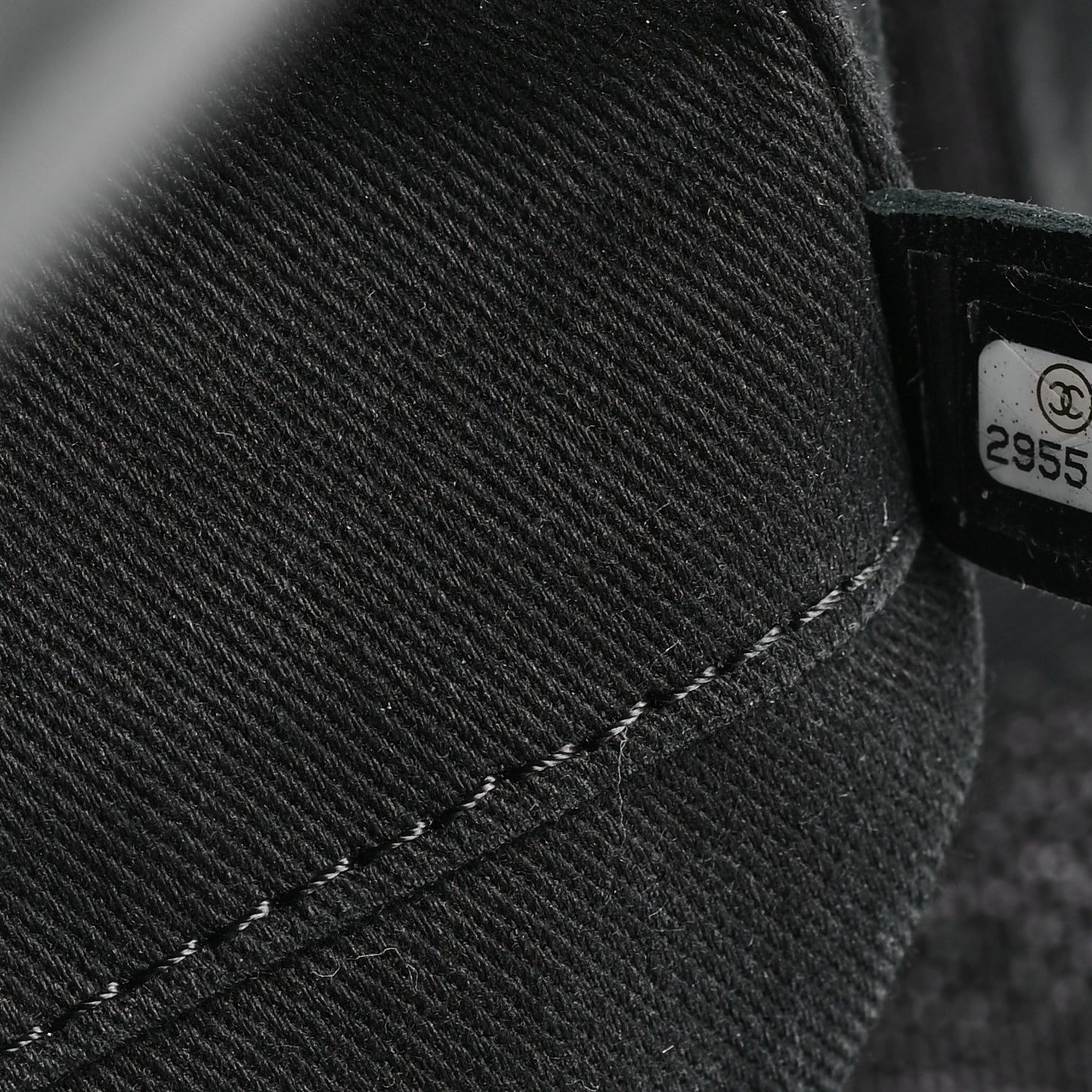 Mixed Fibers Calfskin Striped Medium Deauville Black