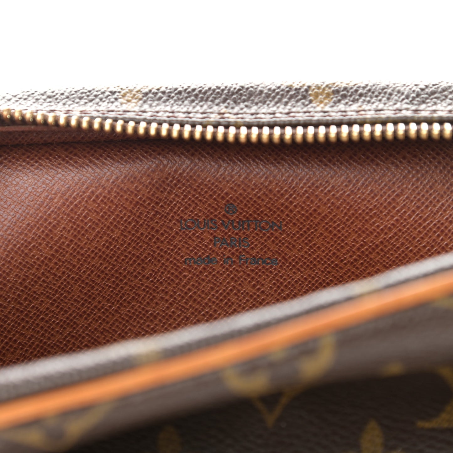 Monogram Amazone