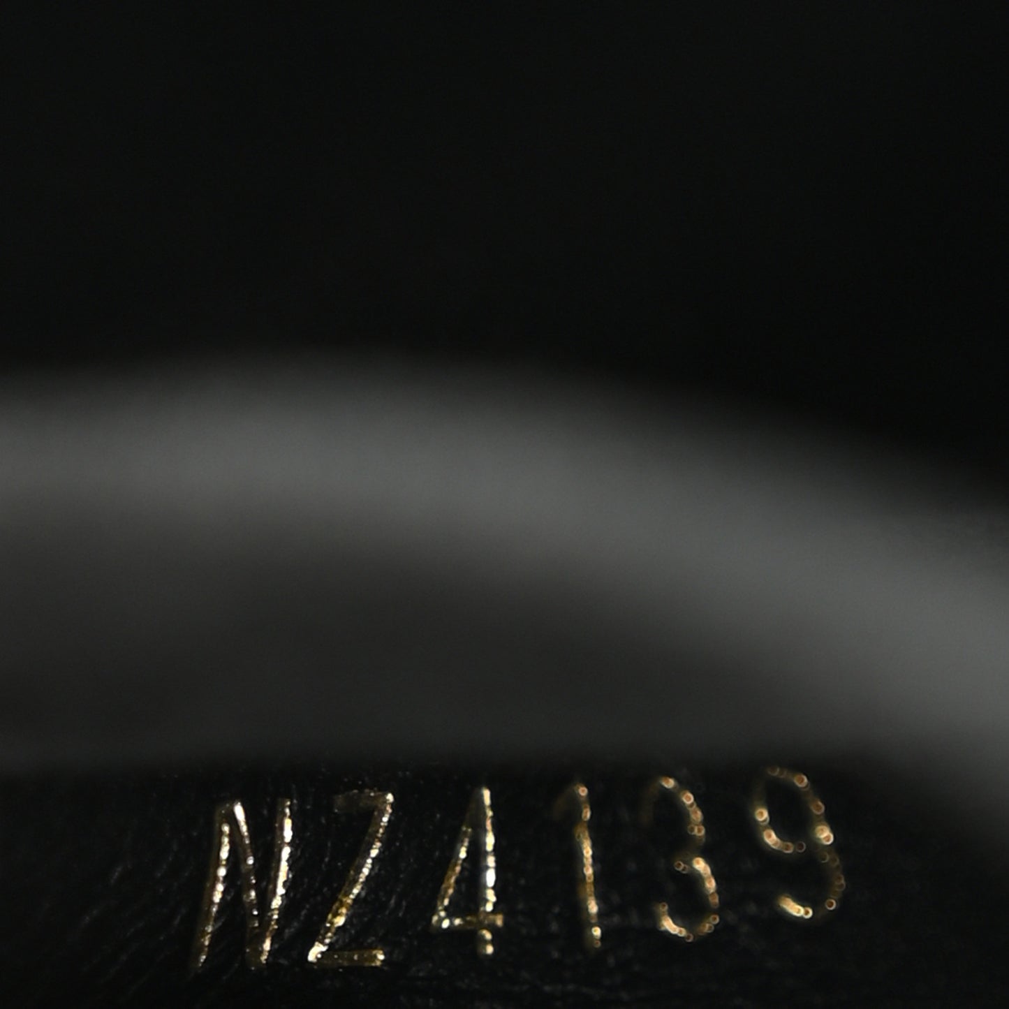 Calfskin New Wave Chain PM Black