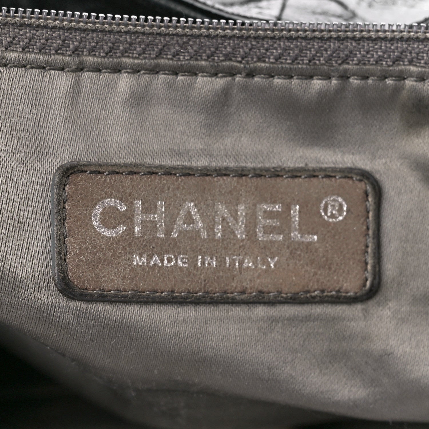 Chanel Patent Patchwork Brooklyn Tote Black 7 of 11