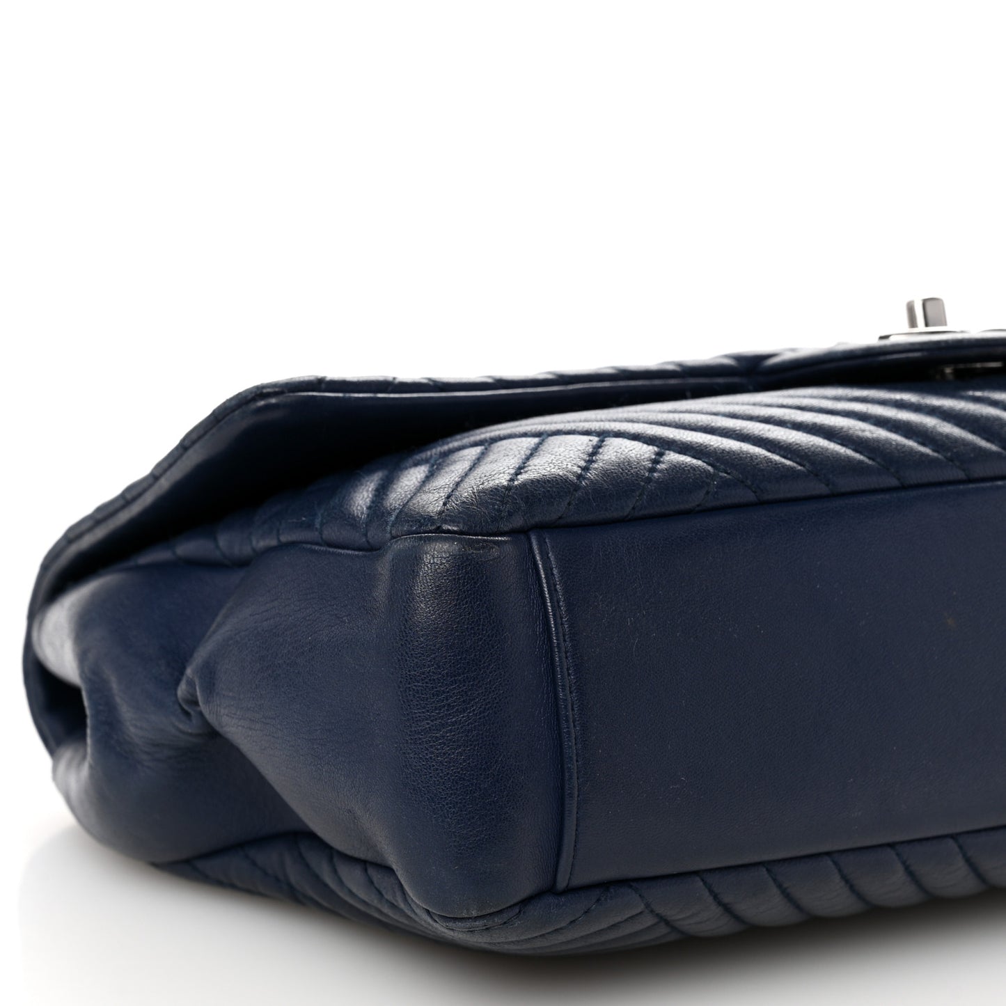 Lambskin Quilted Large CC Crossing Flap Navy