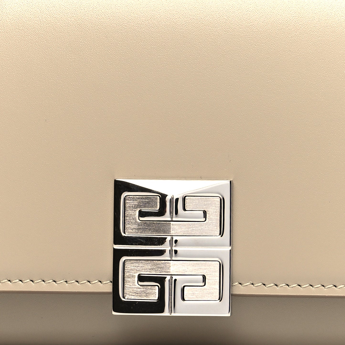 Calfskin 4G Wallet on Chain Dune