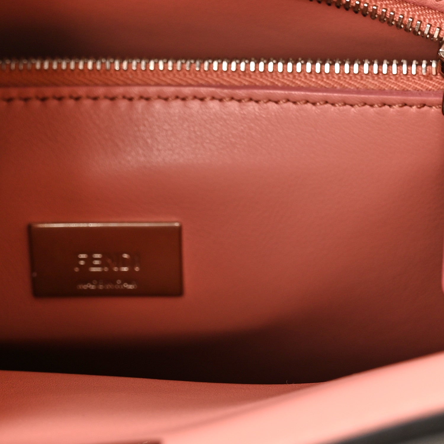 Fendi Vitello Tahiti Burro Medium Peekaboo Iconic Essentially Satchel Foresta Macaron 7 of 11