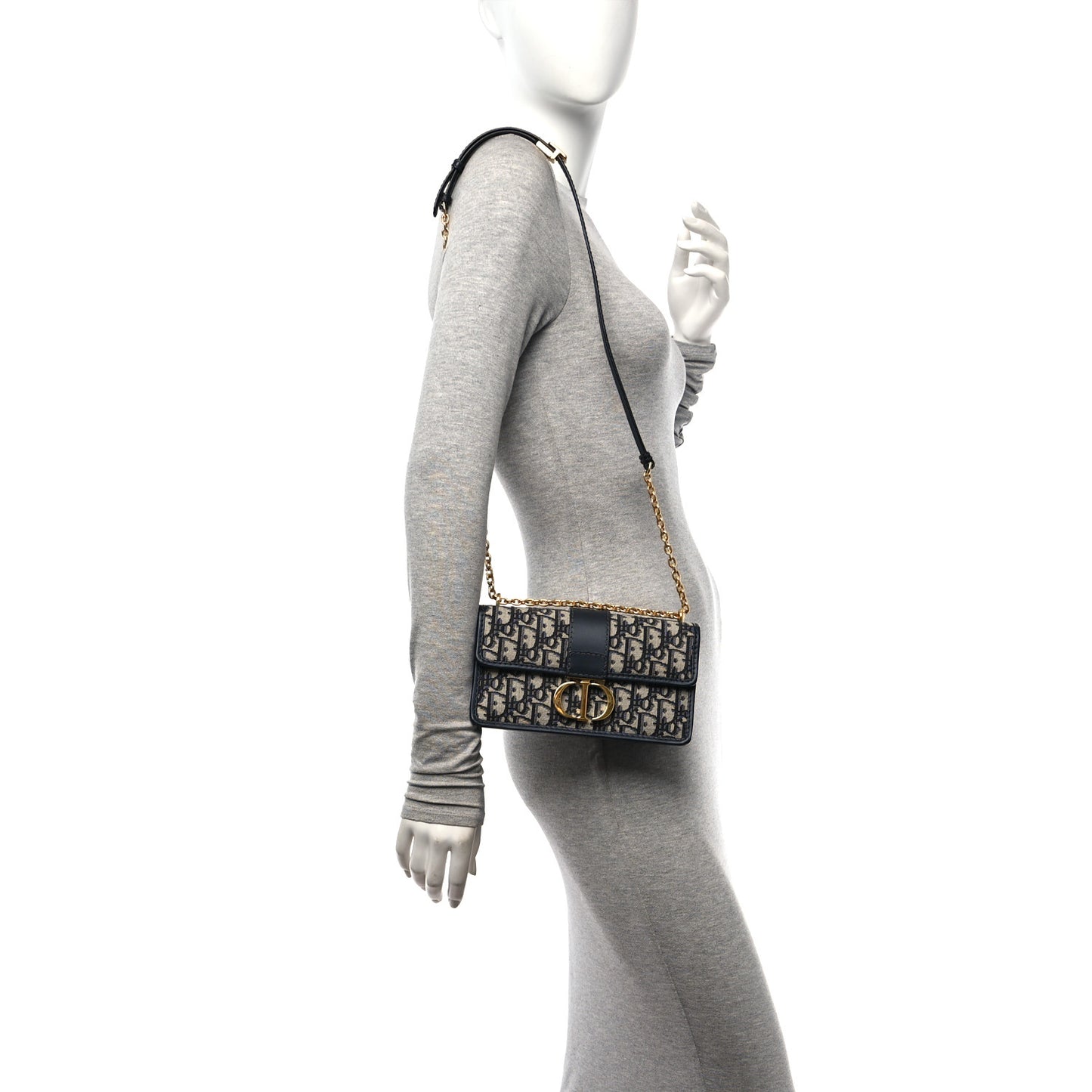 Oblique 30 Montaigne East West Chain Flap Bag Blue