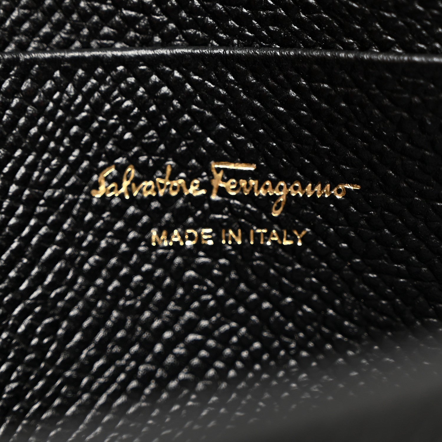 Salvatore Ferragamo Pebbled Calfskin Thalia Wallet On Chain Black 7 of 11