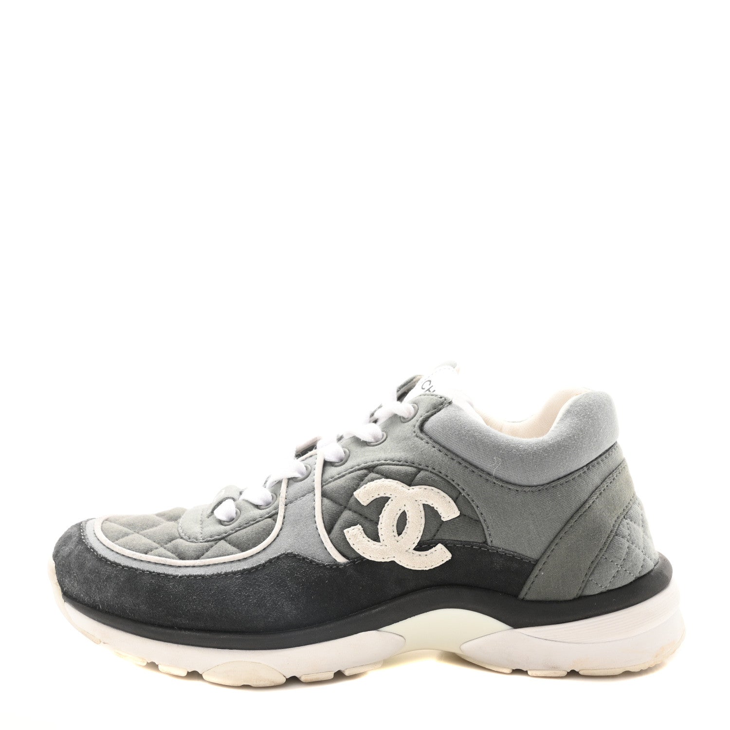 CHANEL グレー スエード スニーカー Chanel Fabric Suede Calfskin Quilted CC Sneakers 37 Dark Grey