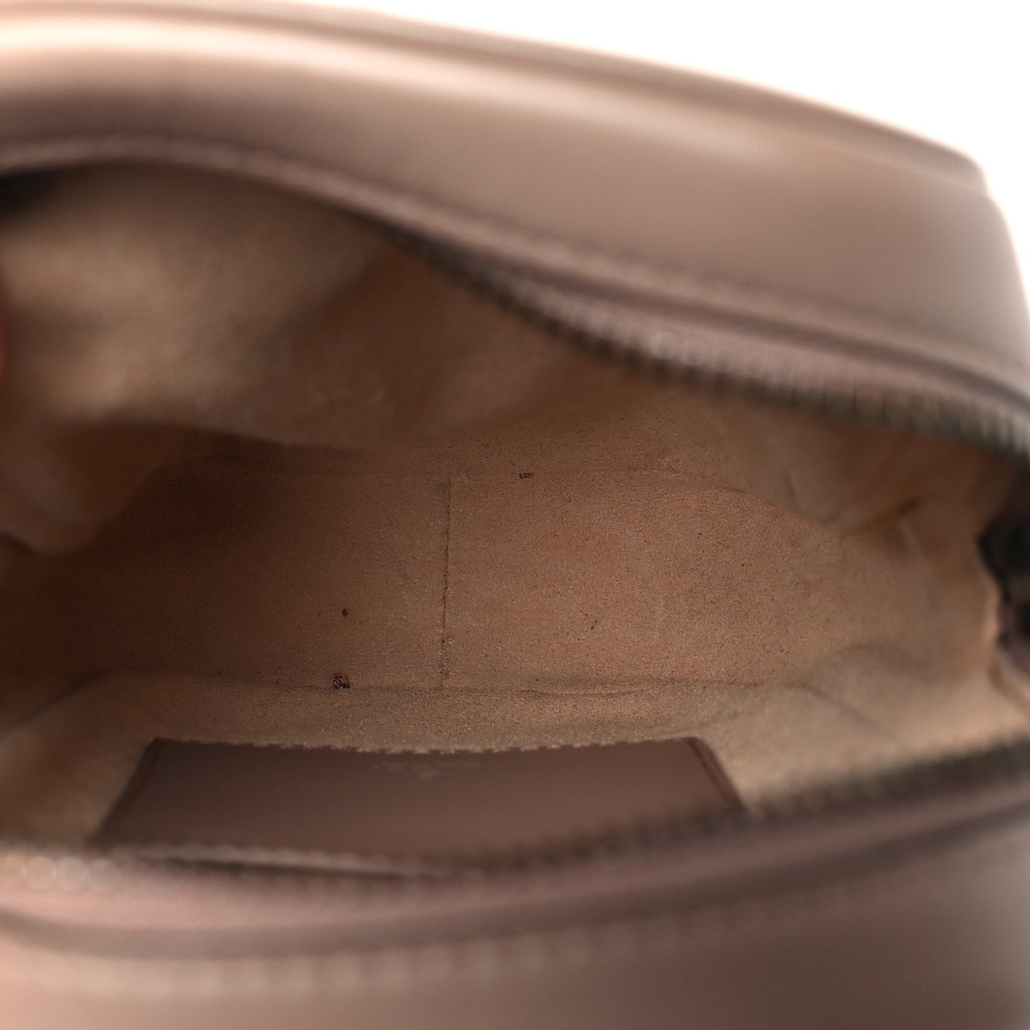 Calfskin Matelasse Mini GG Marmont Crossbody Bag Porcelain Rose