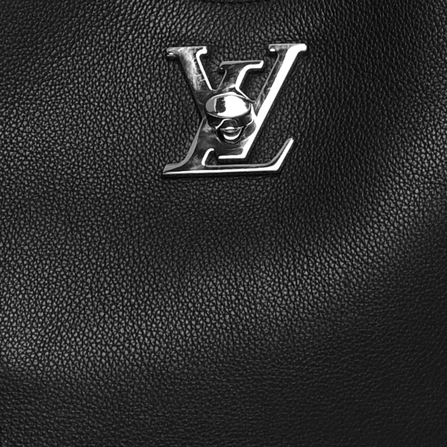 Calfskin Lockme Hobo Black