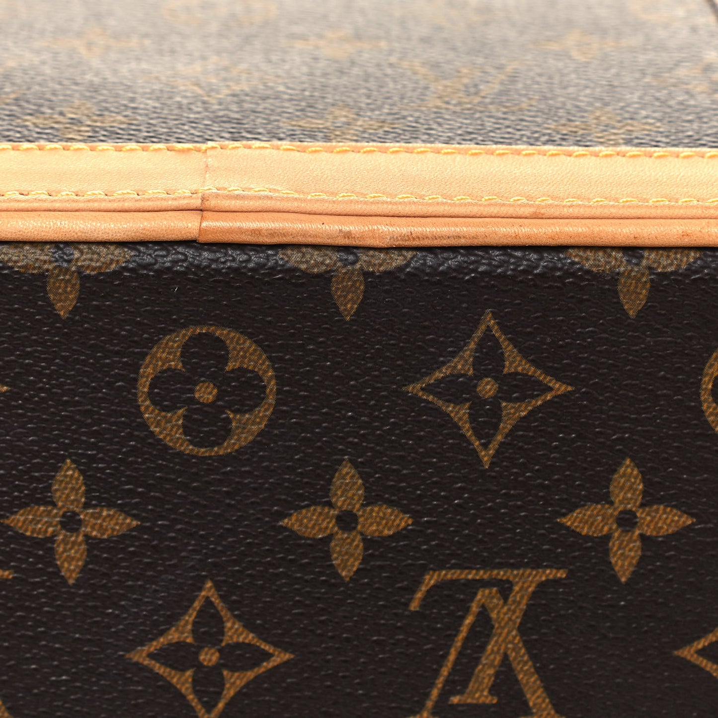 Monogram Nice