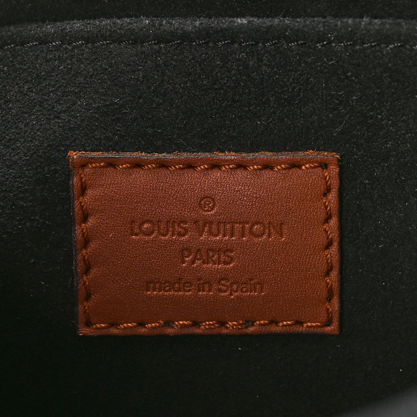 Reverse Monogram Dauphine MM