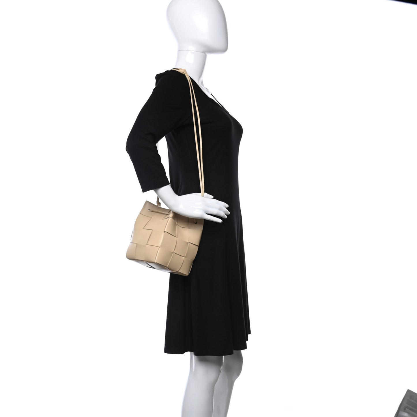Lambskin Maxi Intrecciato Small Cassette Crossbody Bucket Bag Porridge