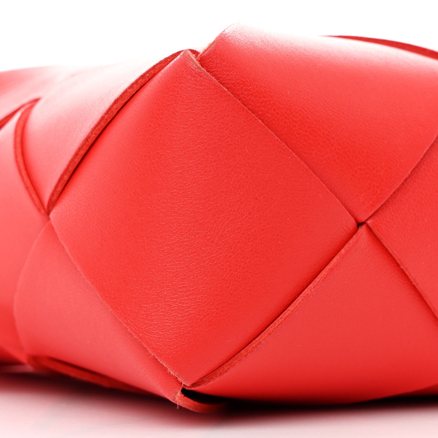 Lambskin Maxi Intrecciato Small Cassette Camera Bag Bright Red