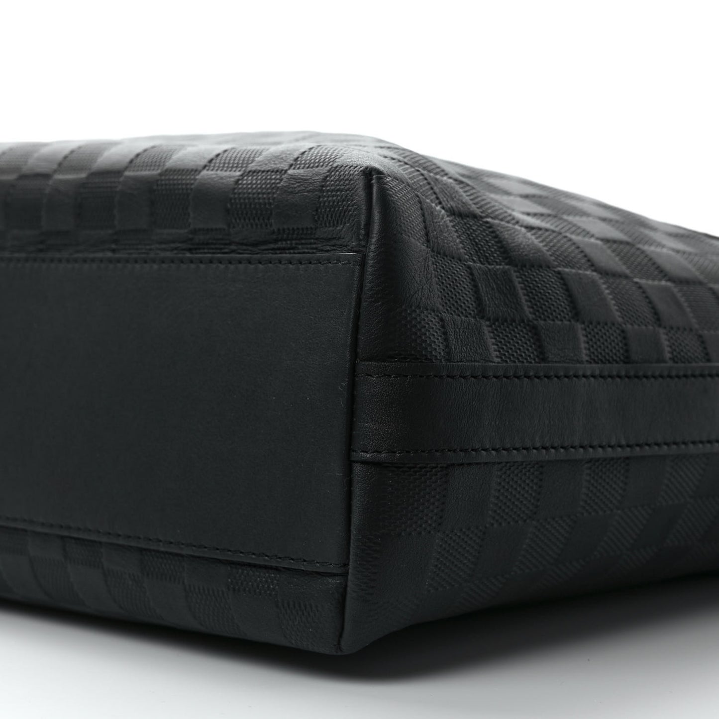 Damier Infini Calypso MM Black
