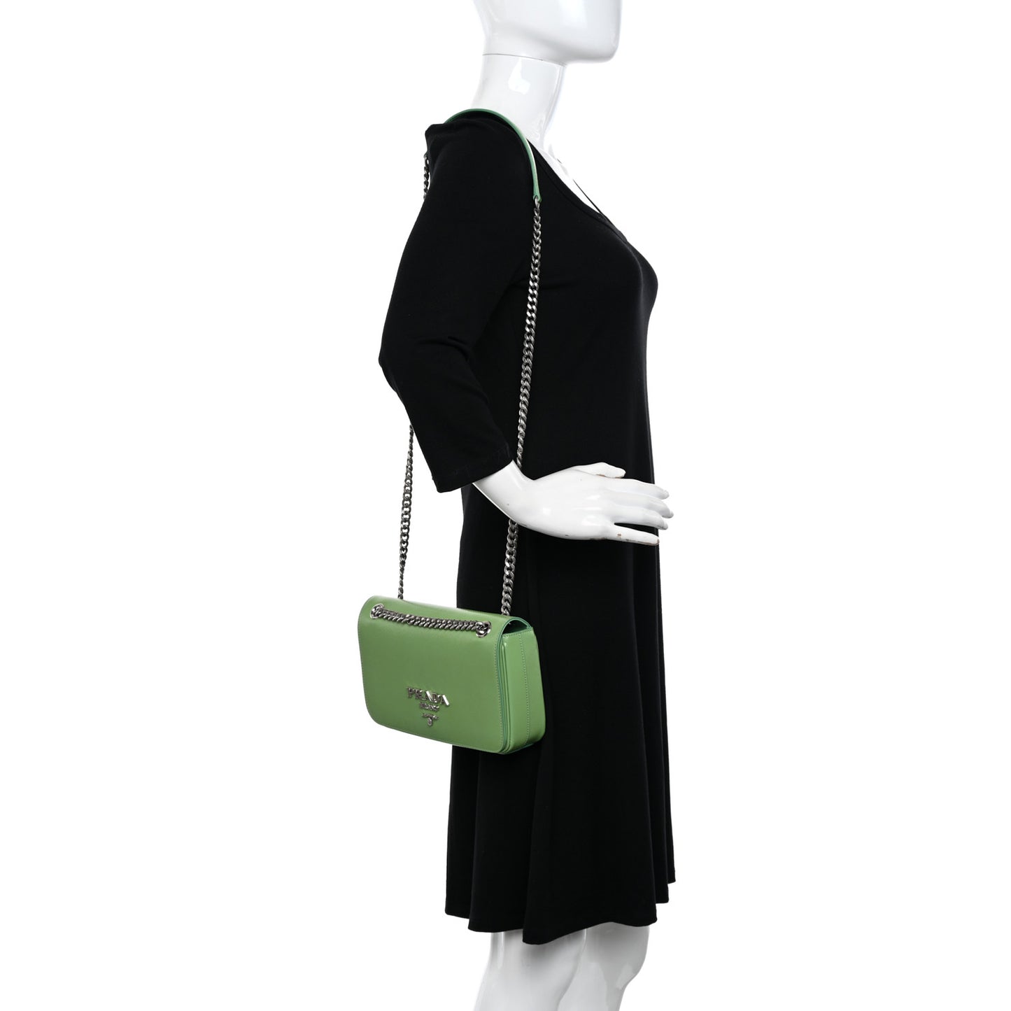 Saffiano Vernice Chain Shoulder Bag Green