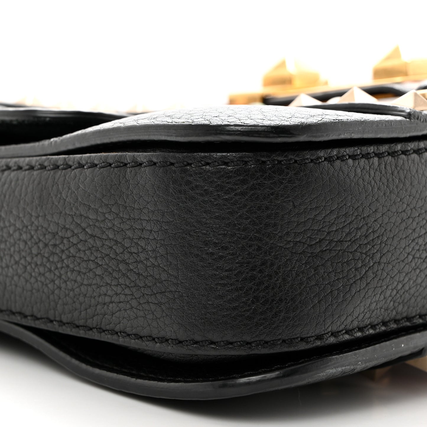 Grained Calfskin Tribal B-Rockstud Rolling Flap Black