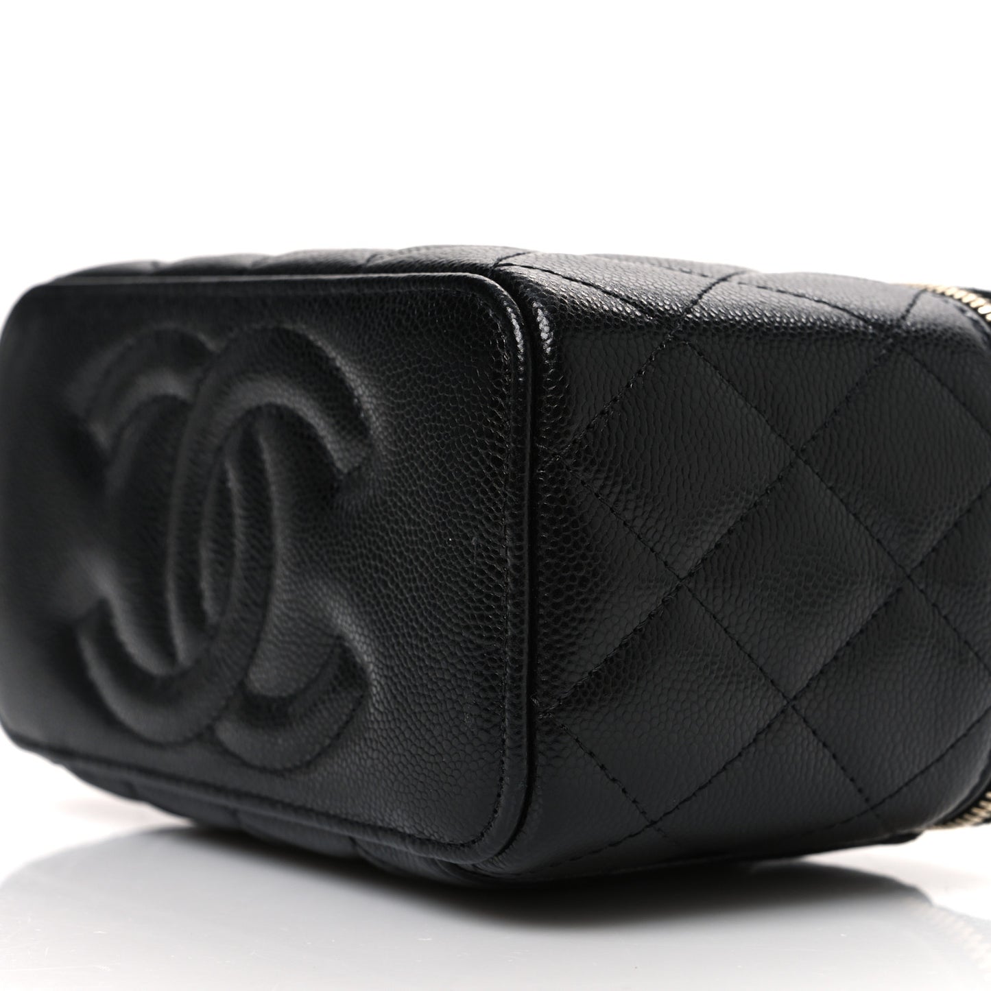 Caviar Quilted Small Vanity Case With Chain Black