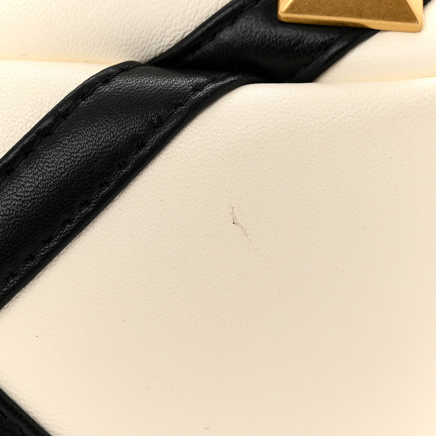 Nappa Large Roman Stud Shoulder Bag Ivory Black