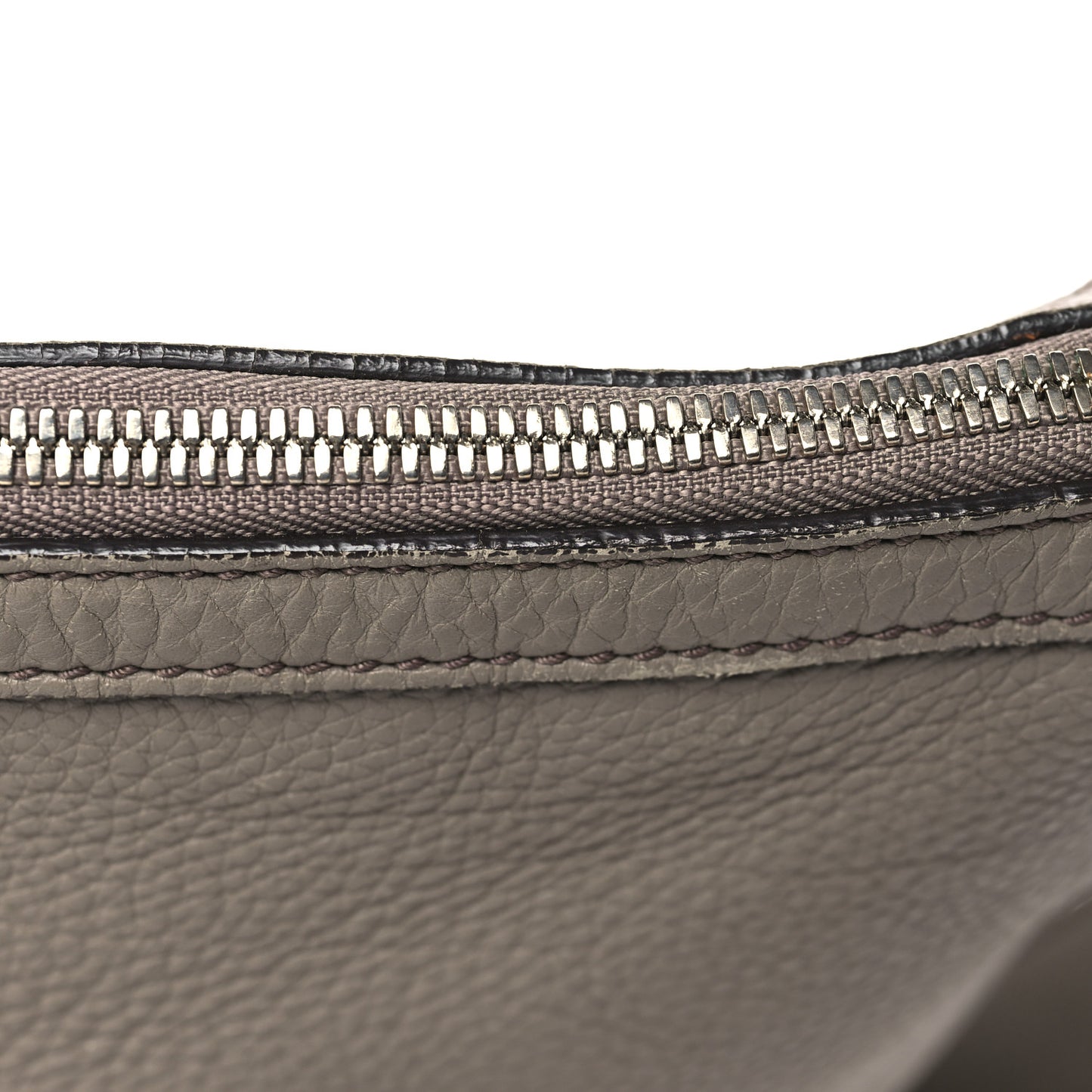 Pebbled Calfskin Small Soho Hobo Fango
