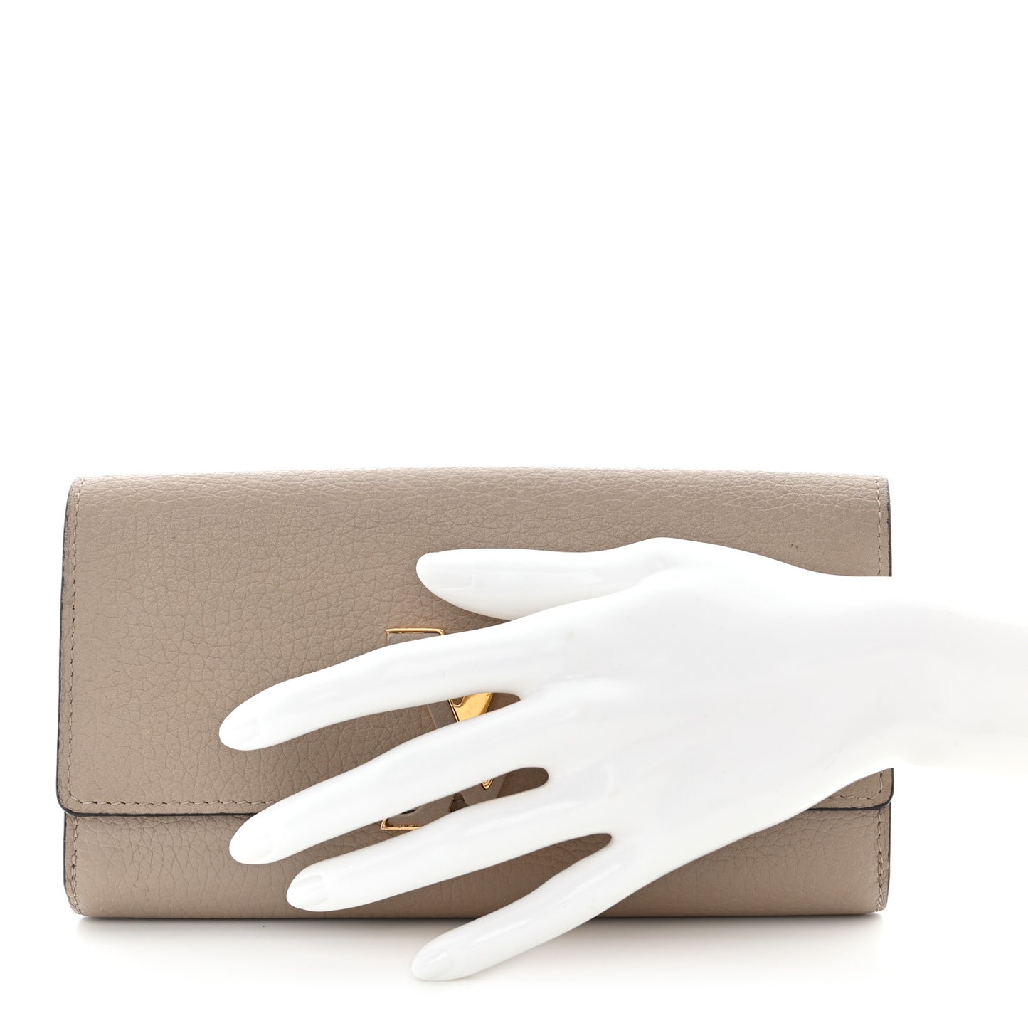 Taurillon Capucines Wallet Galet