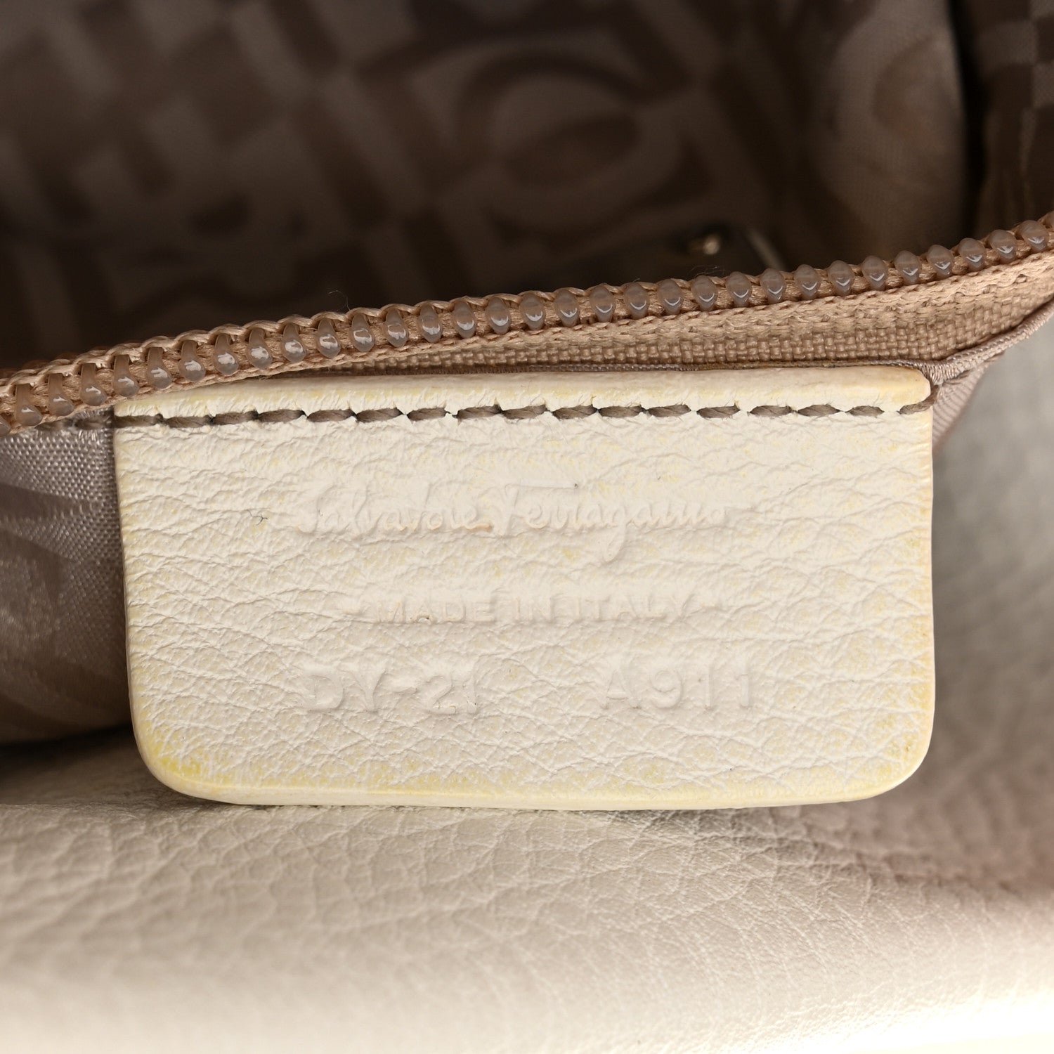 Salvatore Ferragamo Grained Calfskin Gancini Shoulder Bag White 7 of 12