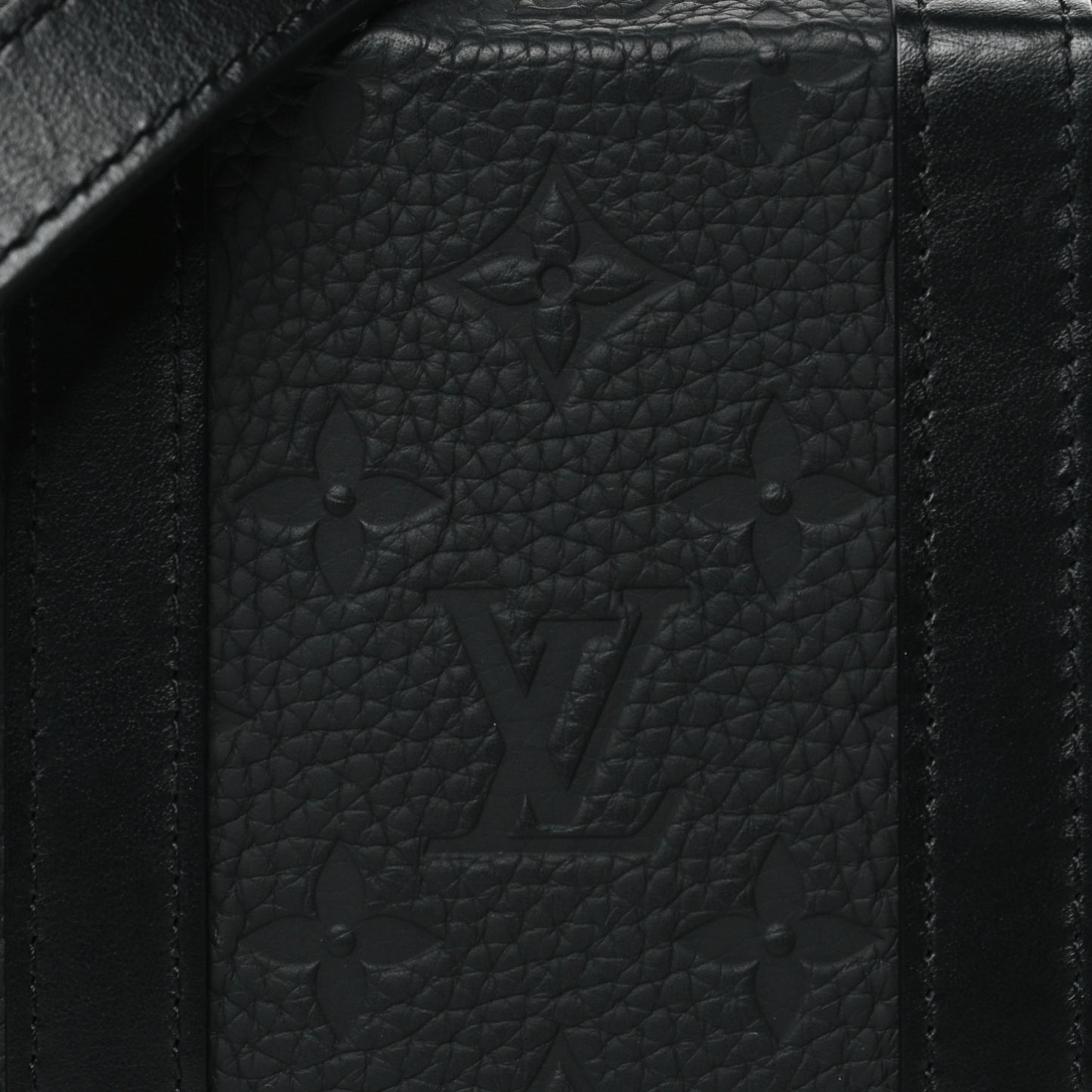 Taurillon Monogram Soft Trunk Wallet Black