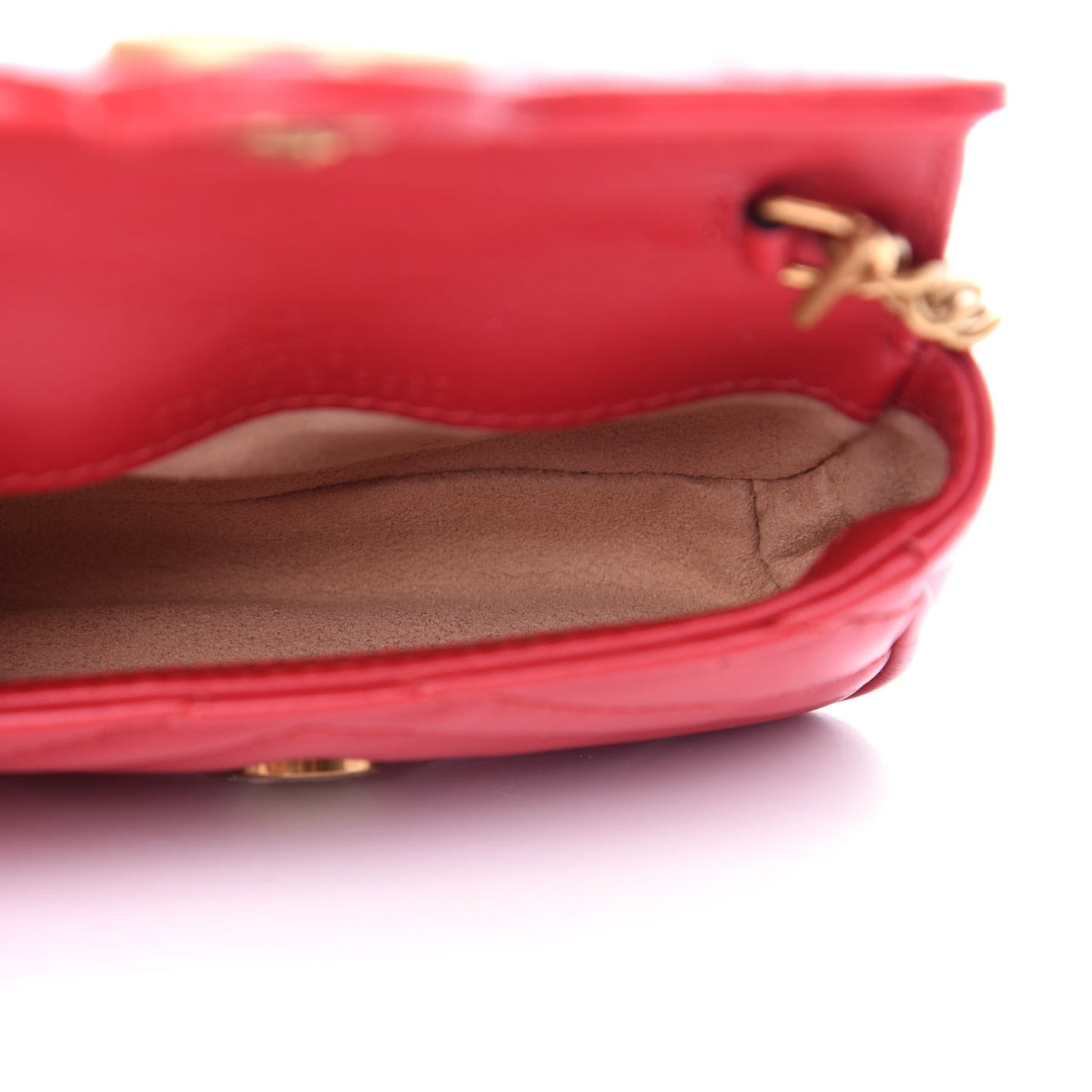 Calfskin Matelasse GG Marmont 2.0 Coin Purse On A Chain Hibiscus Red
