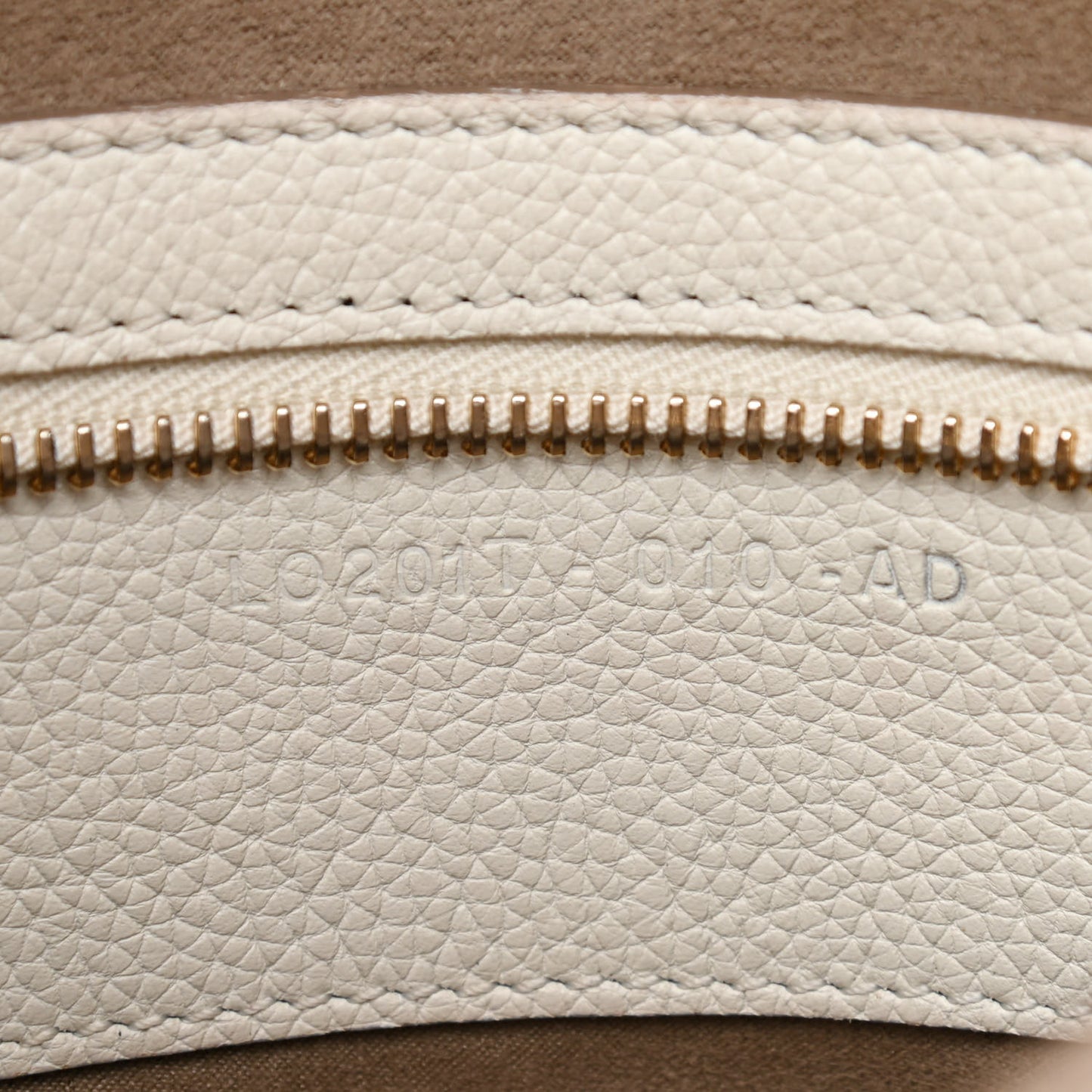 Pebbled Calfskin Medium Jennifer Chalk