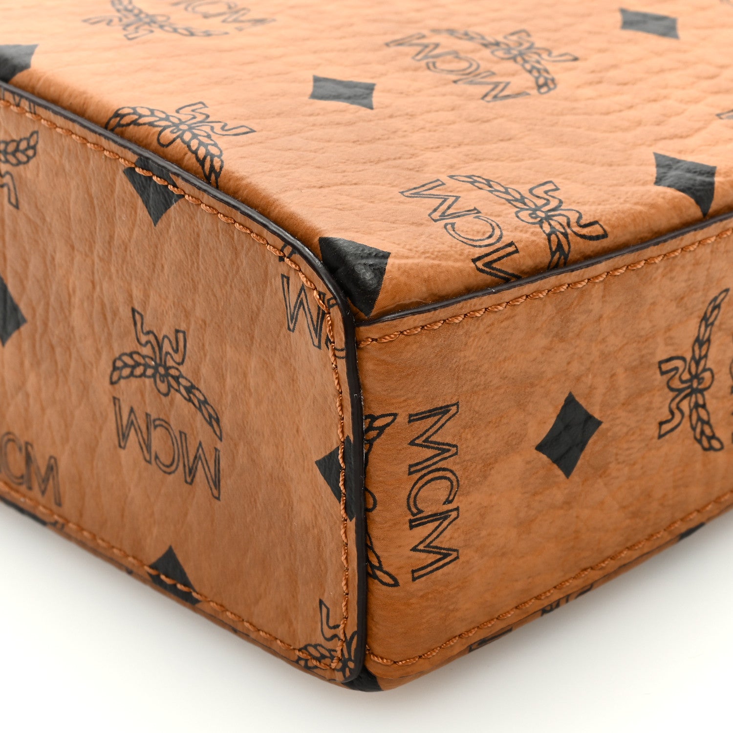 MCM Metallic Calfskin Visetos Stark Pushlock Clutch Cognac 8 of 8