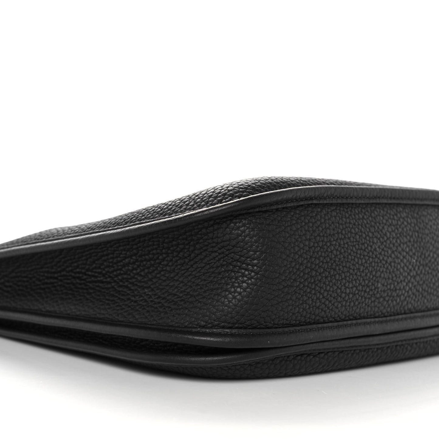 Taurillon Clemence Evelyne III PM Black