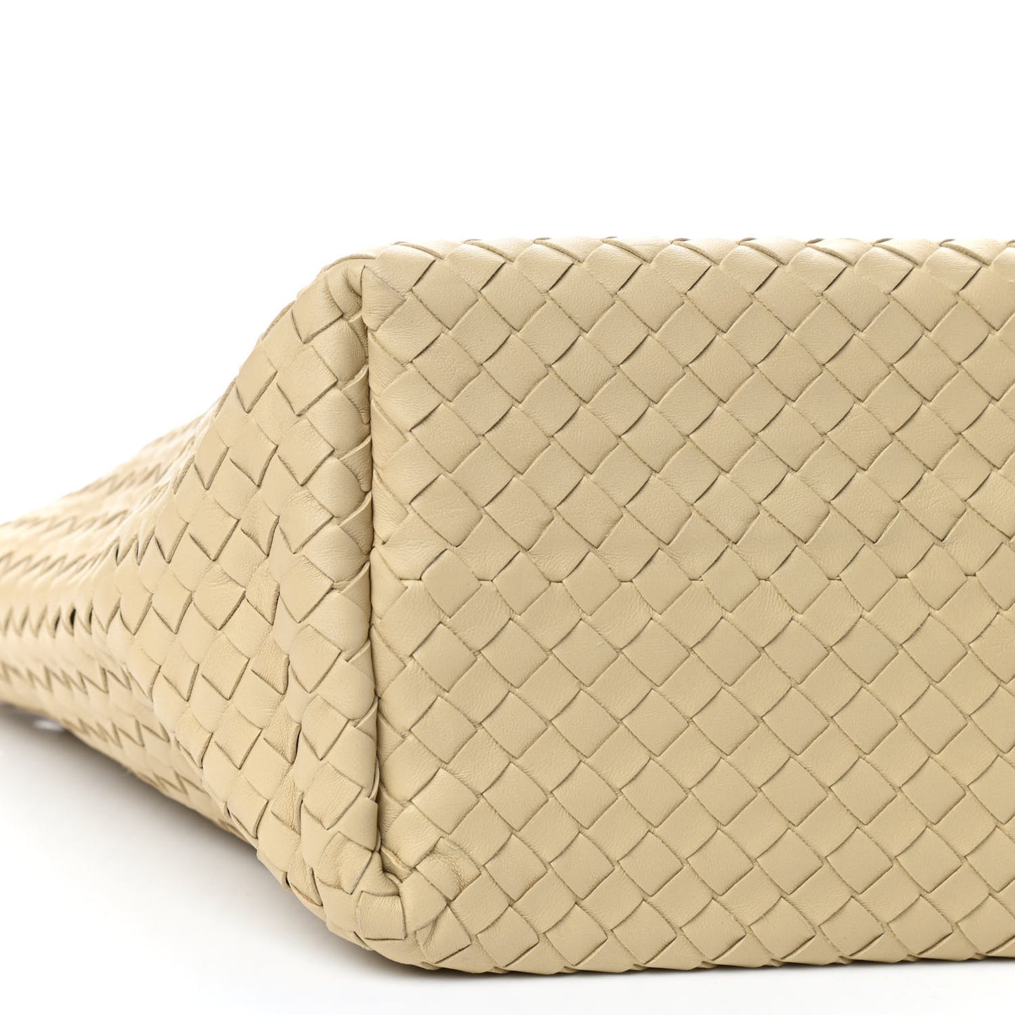 Nappa Intrecciato Medium Garda Bag Banane