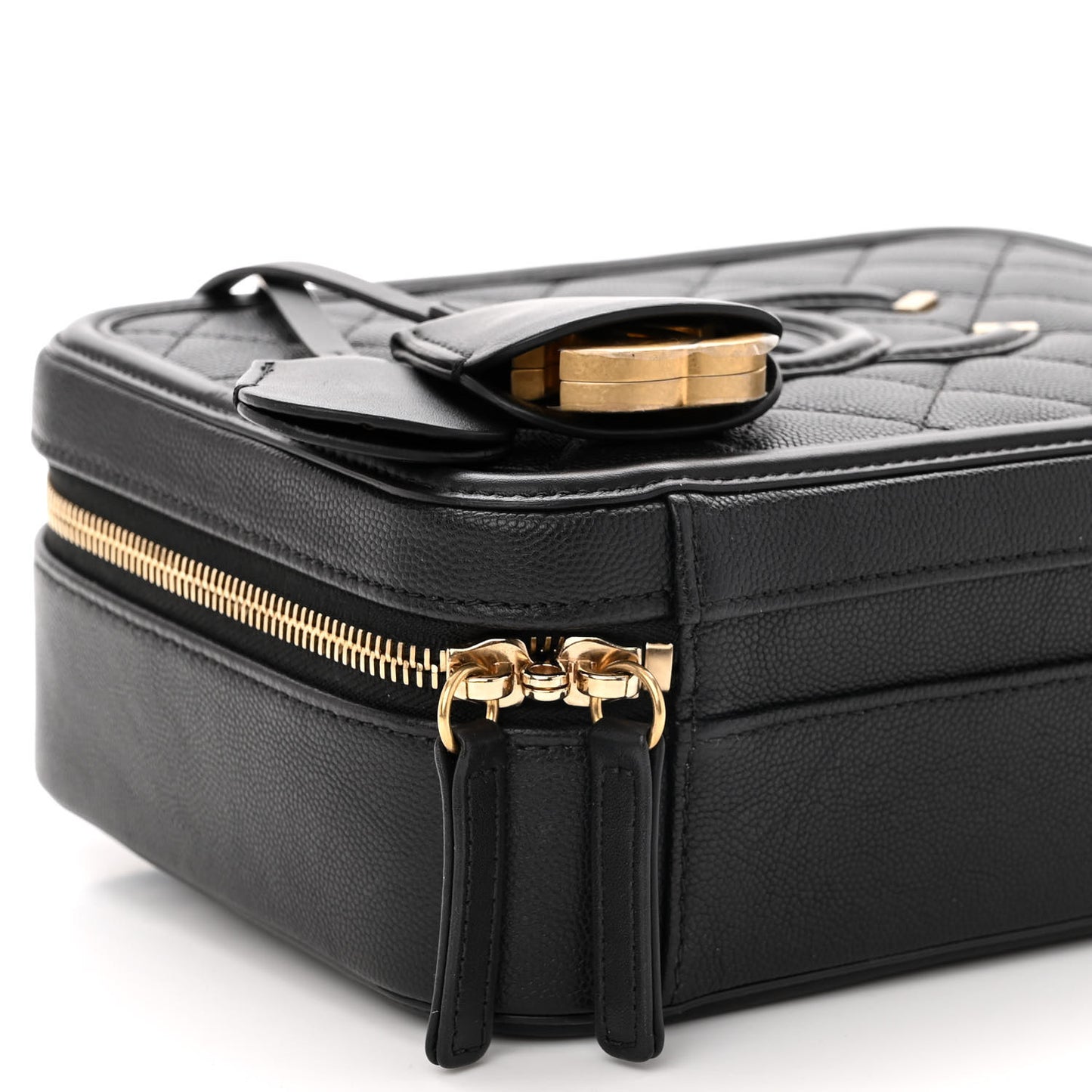 Caviar Quilted Medium CC Filigree Vanity Case Black