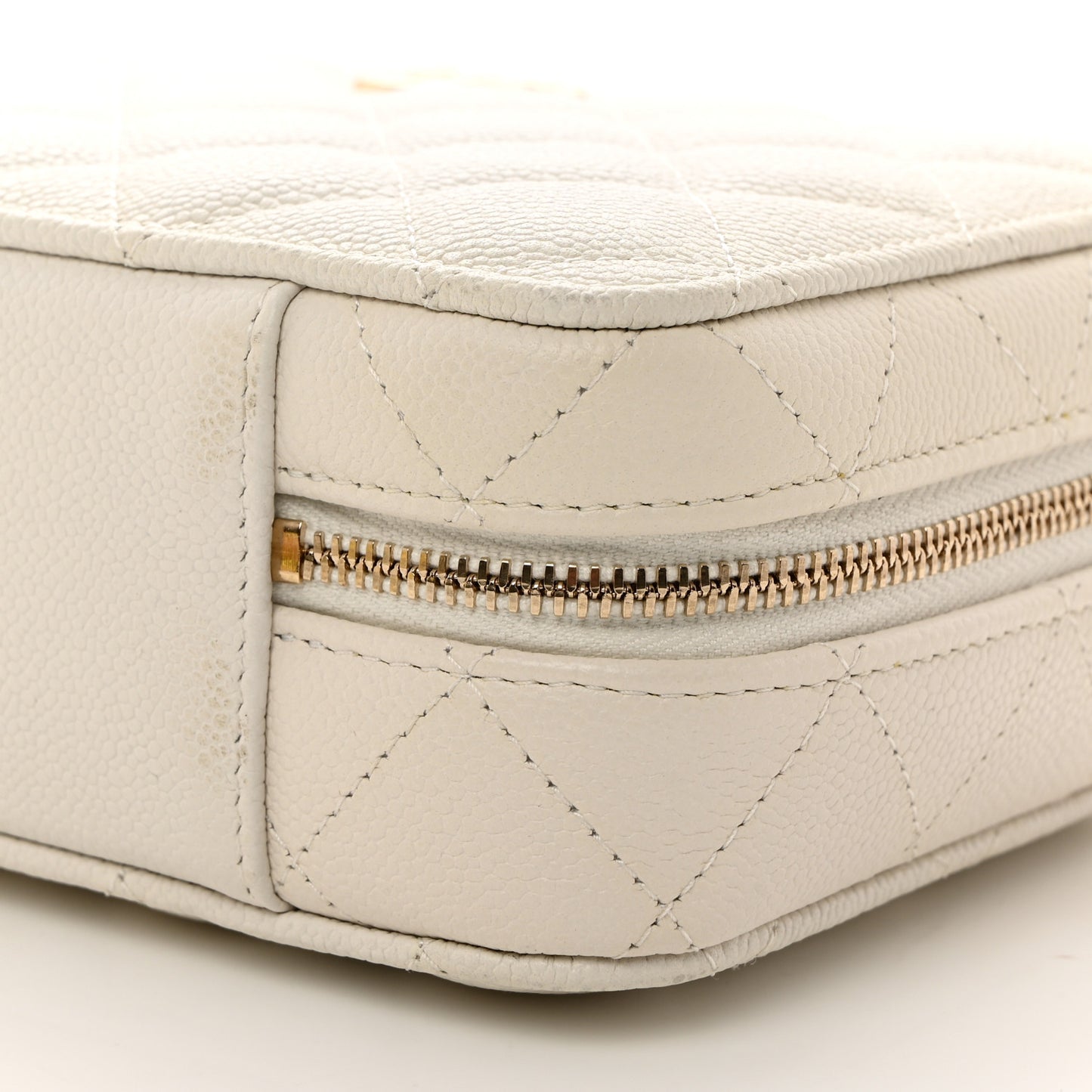 Caviar Quilted Top Handle Vanity Case White