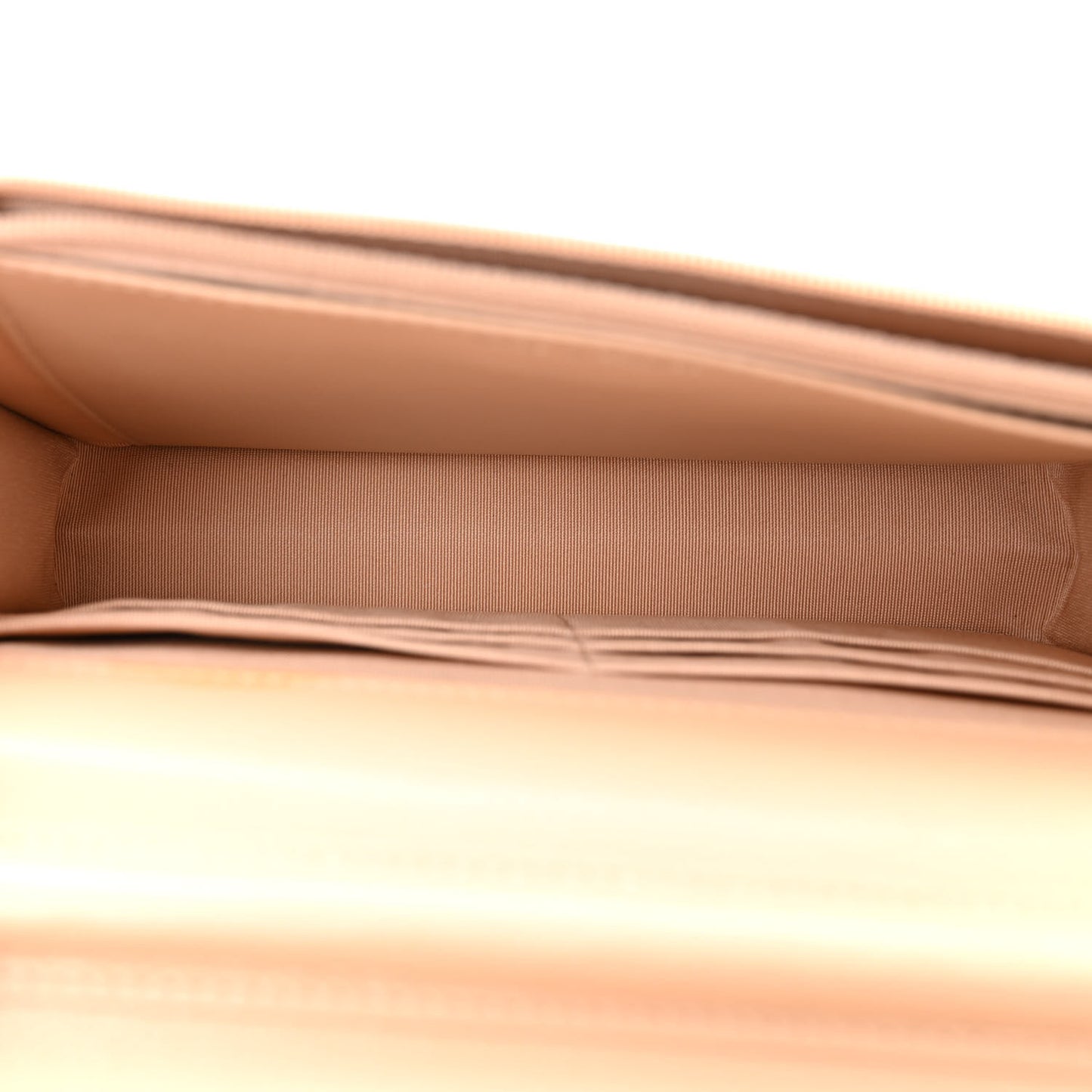 Caviar Quilted Wallet On Chain WOC Beige
