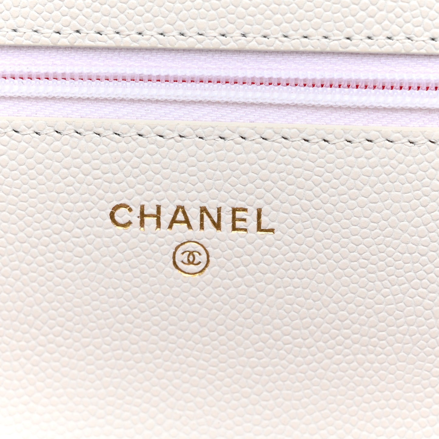 Caviar Quilted Perforated Metal CC Wallet On Chain WOC White