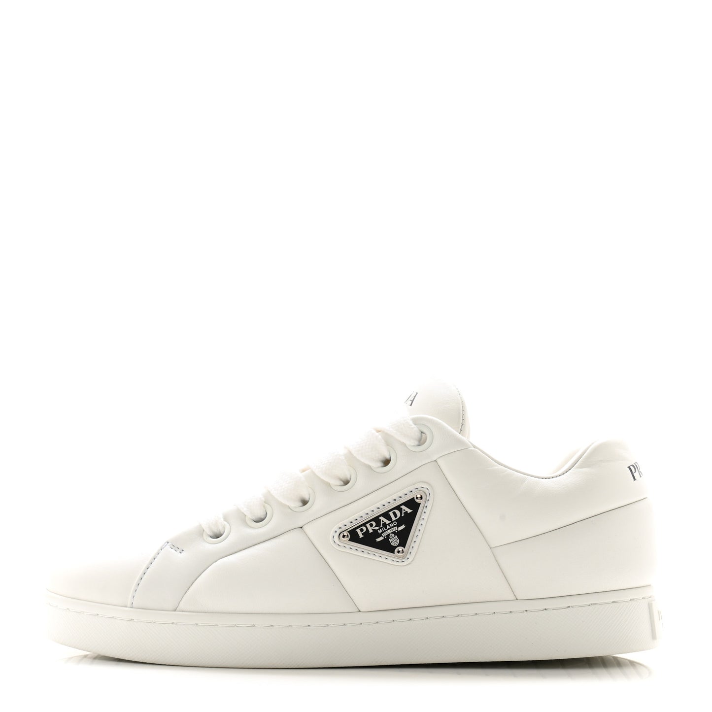 Soft Nappa Triangle Logo Low Top Sneakers 36 White