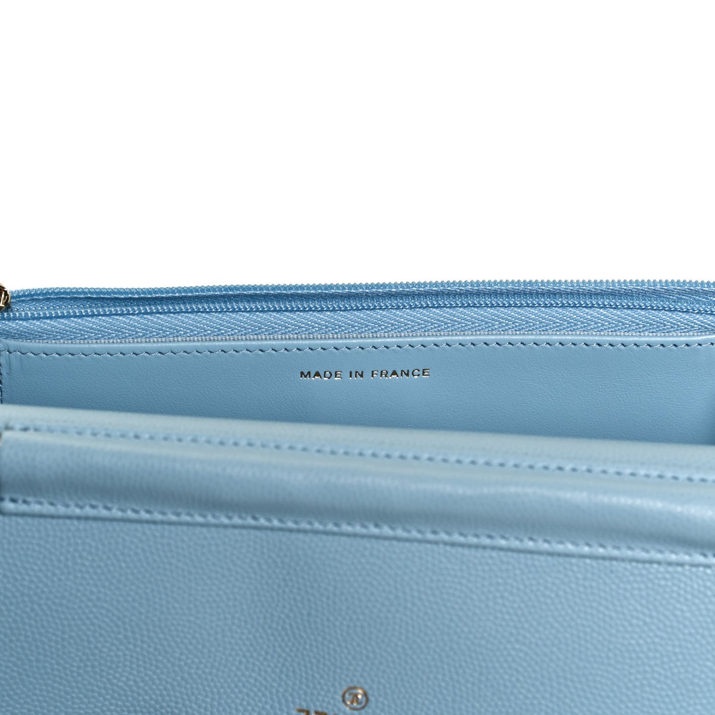 Caviar Quilted Wallet On Chain WOC Blue