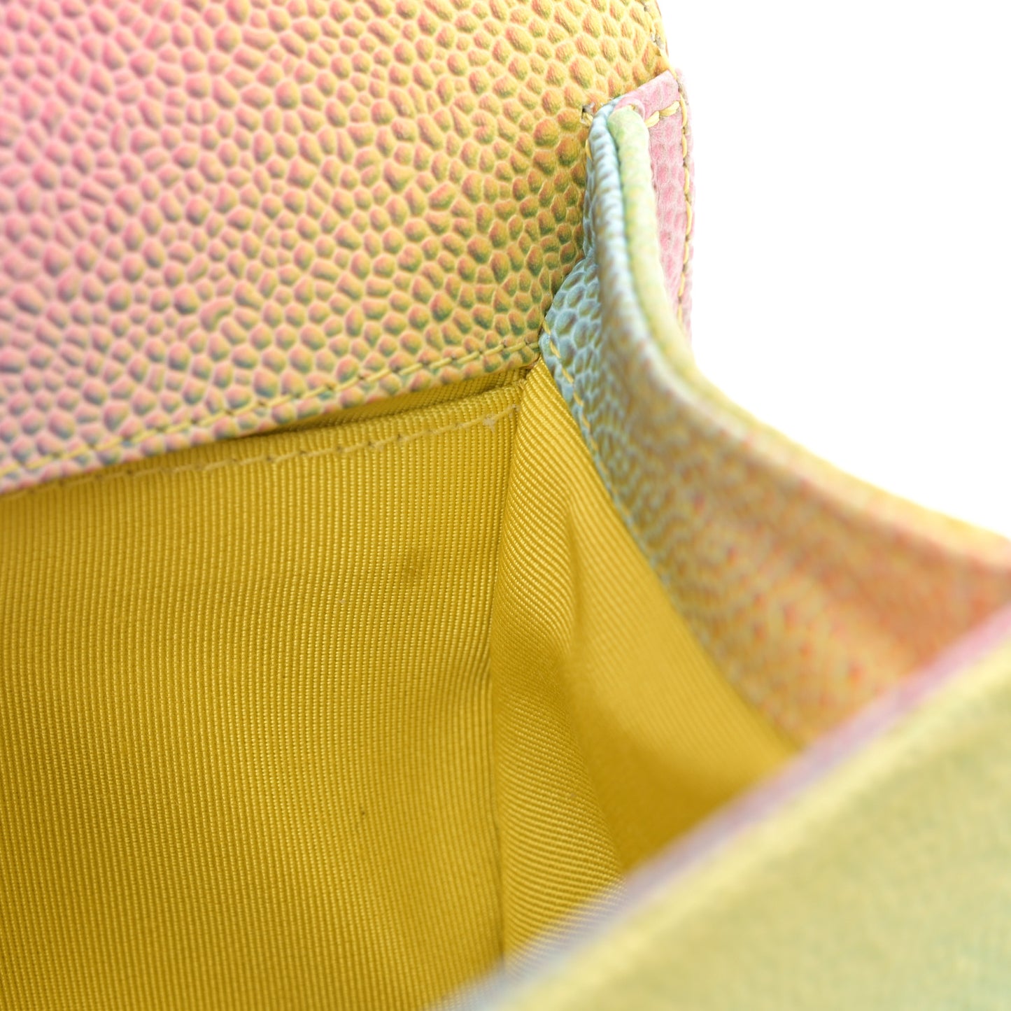 Caviar Quilted Medium Cuba Rainbow Boy Flap Multicolor