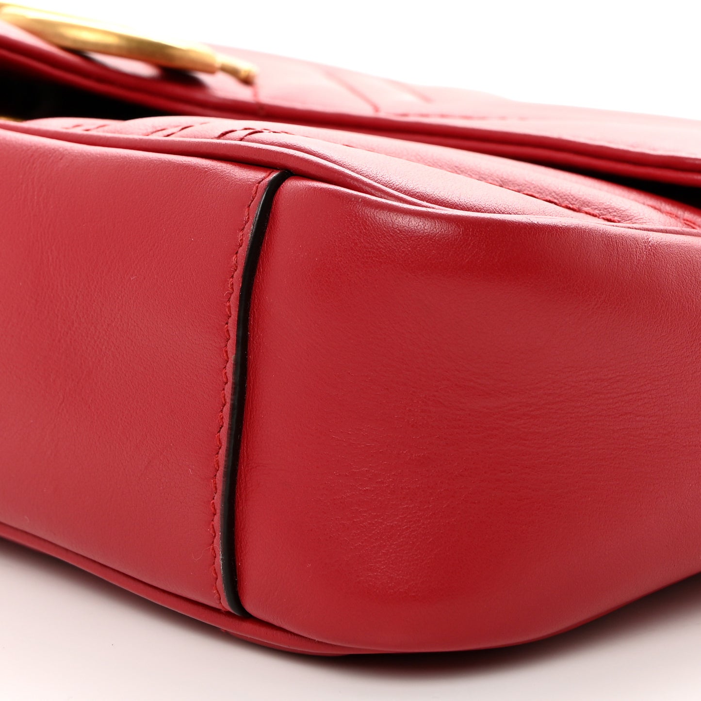 Calfskin Matelasse Small GG Marmont Shoulder Bag Hibiscus Red