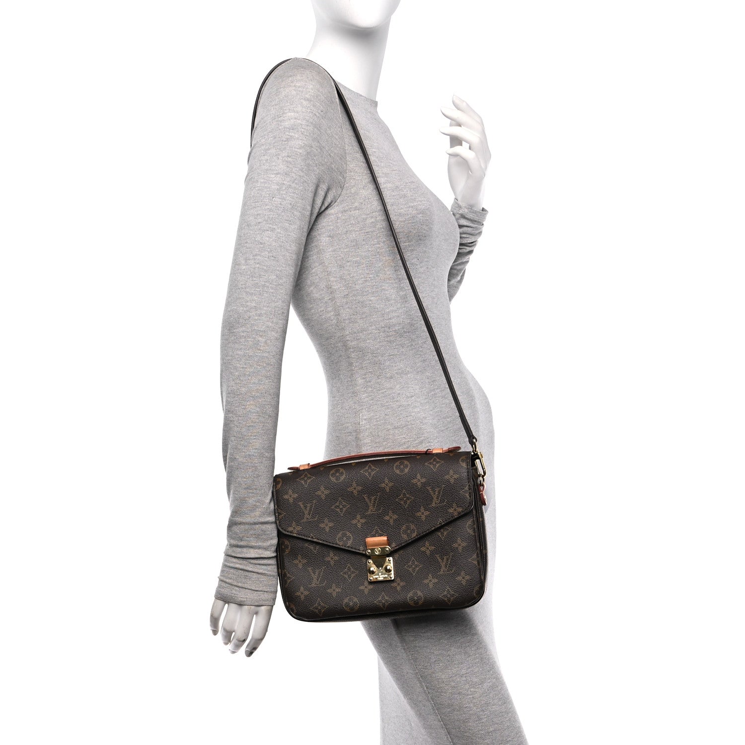 Louis Vuitton Monogram Pochette Metis 2 of 10