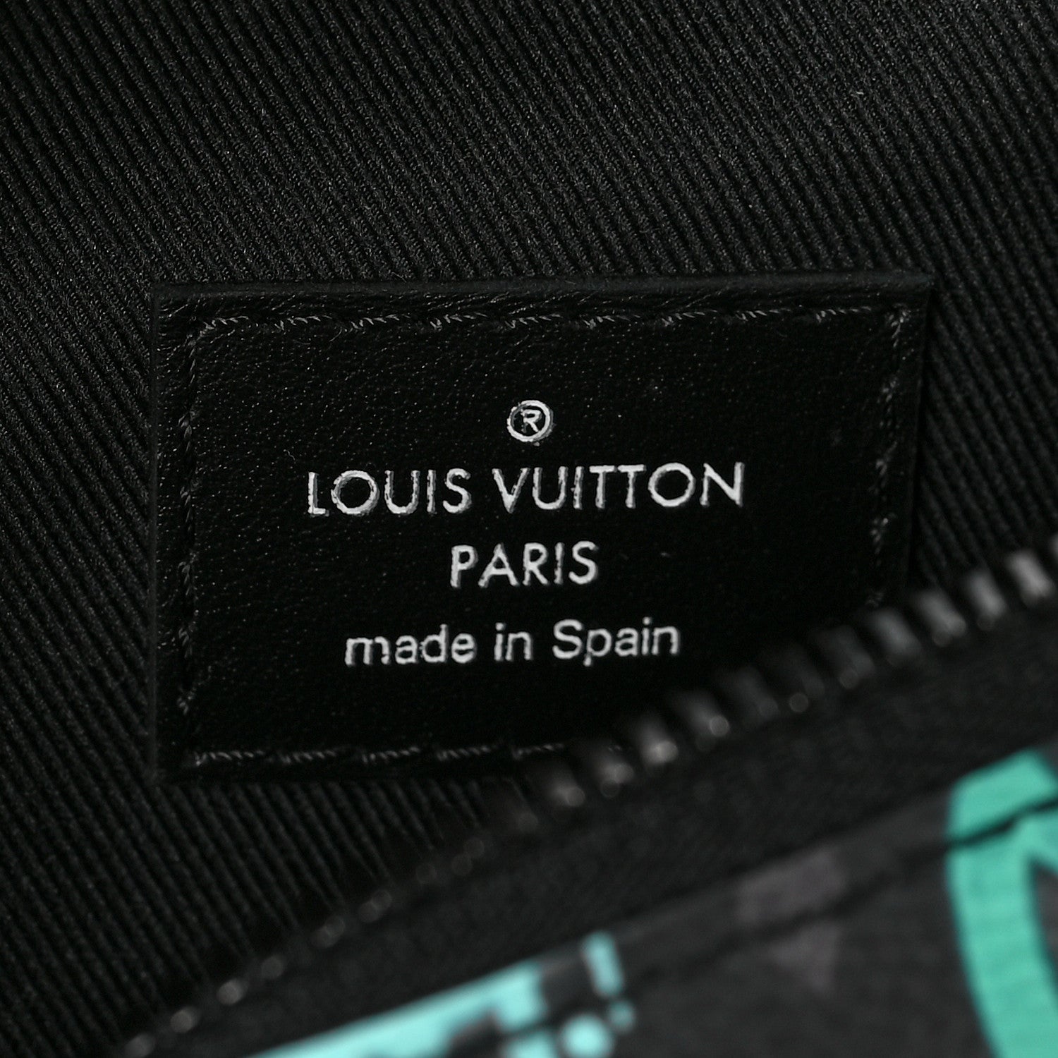 Louis Vuitton Monogram Eclipse LV Graffiti Discovery Bumbag Green Lights 6 of 7