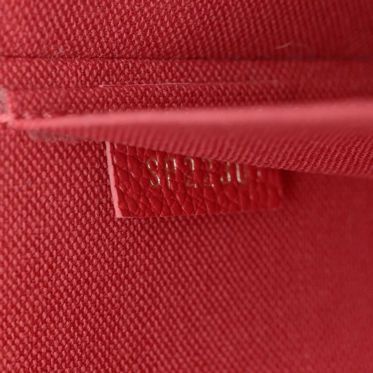 Empreinte Pochette Felicie Chain Wallet Scarlet