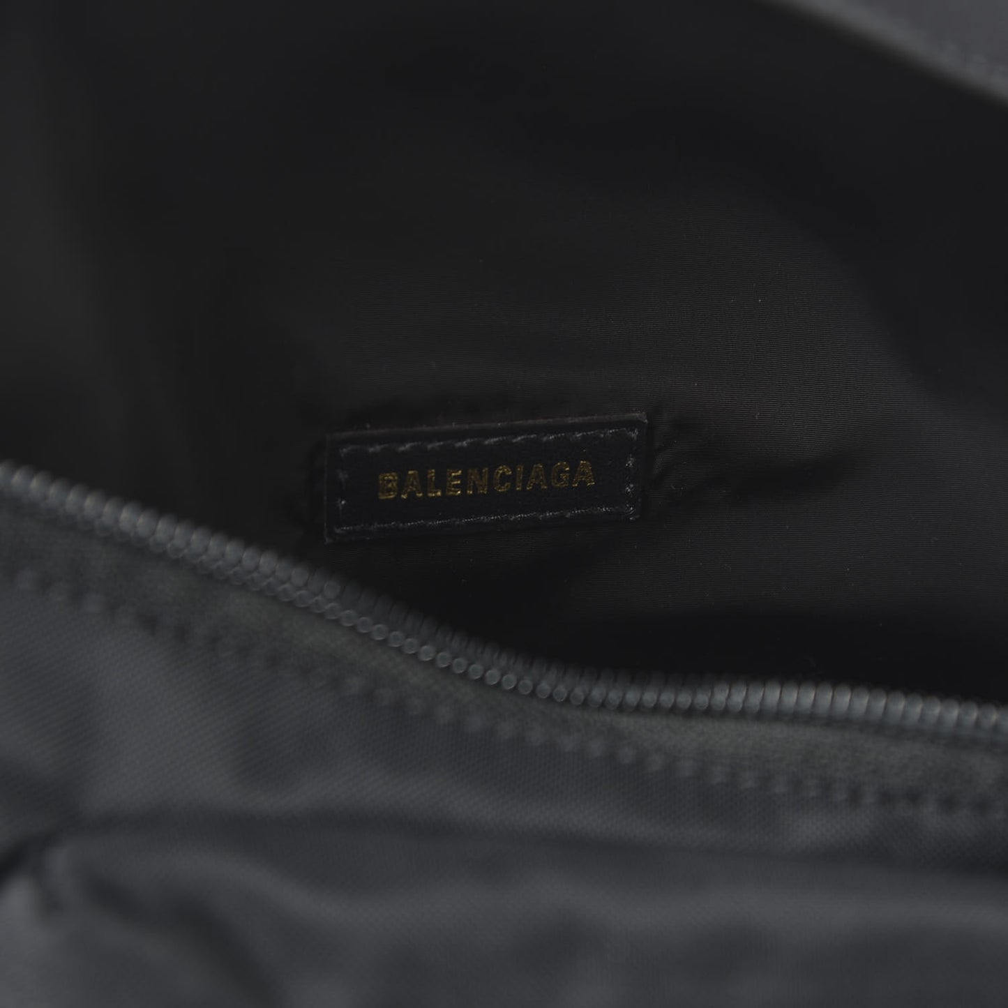 Recycled Sport Nylon Logo Embroidered Wheel Beltpack Black