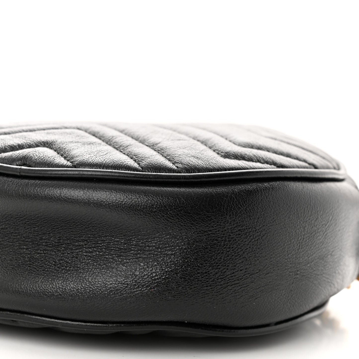 Azalea Calfskin Matelasse Heart Mini GG Marmont Round Shoulder Bag Black