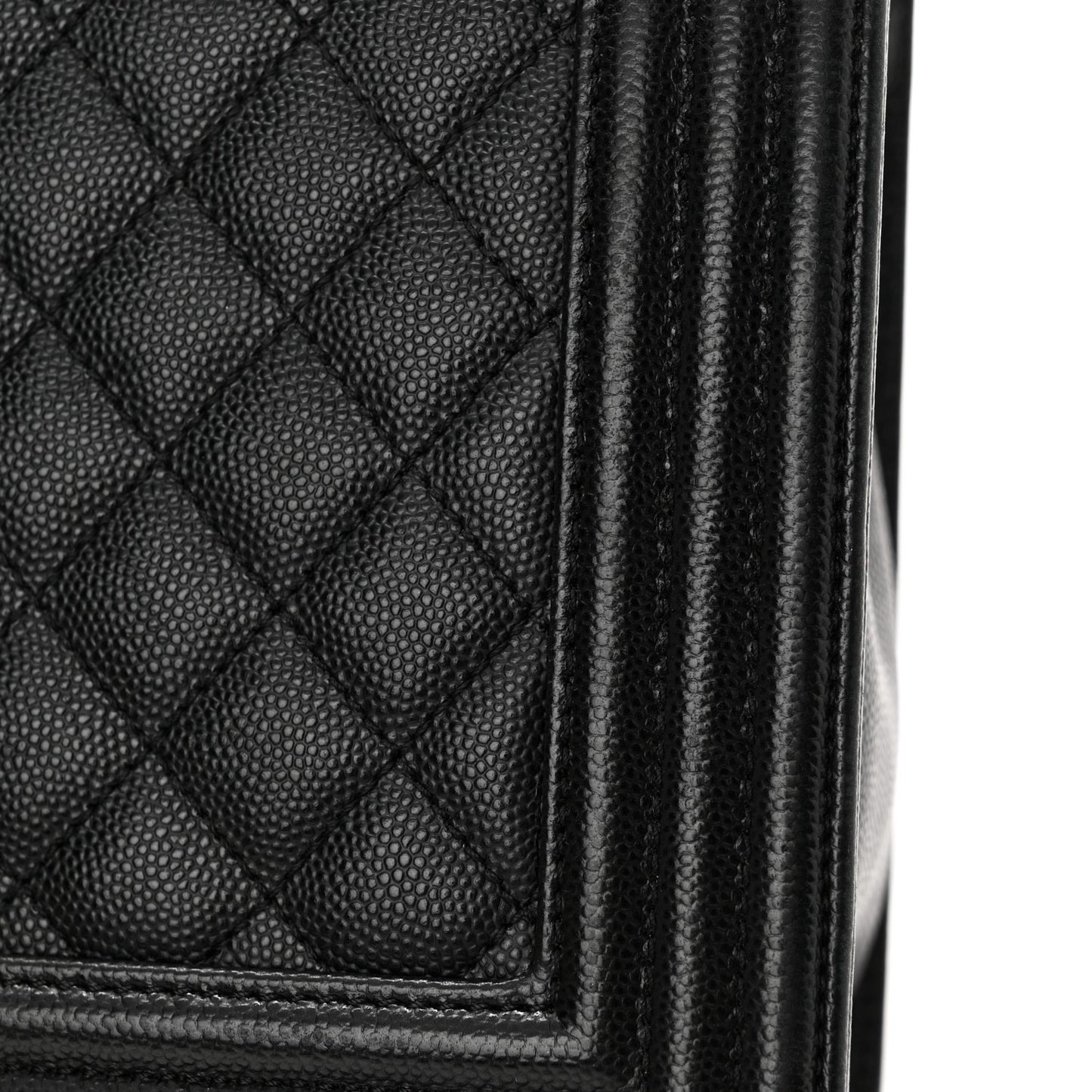 Caviar Quilted New Medium Boy Flap Black