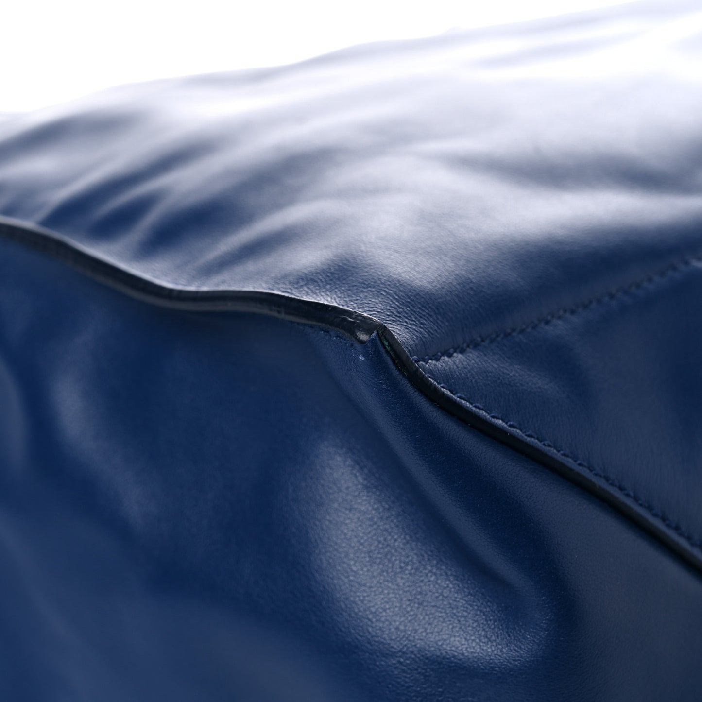 Soft Calf Reversible Tote Bluette Assenzio