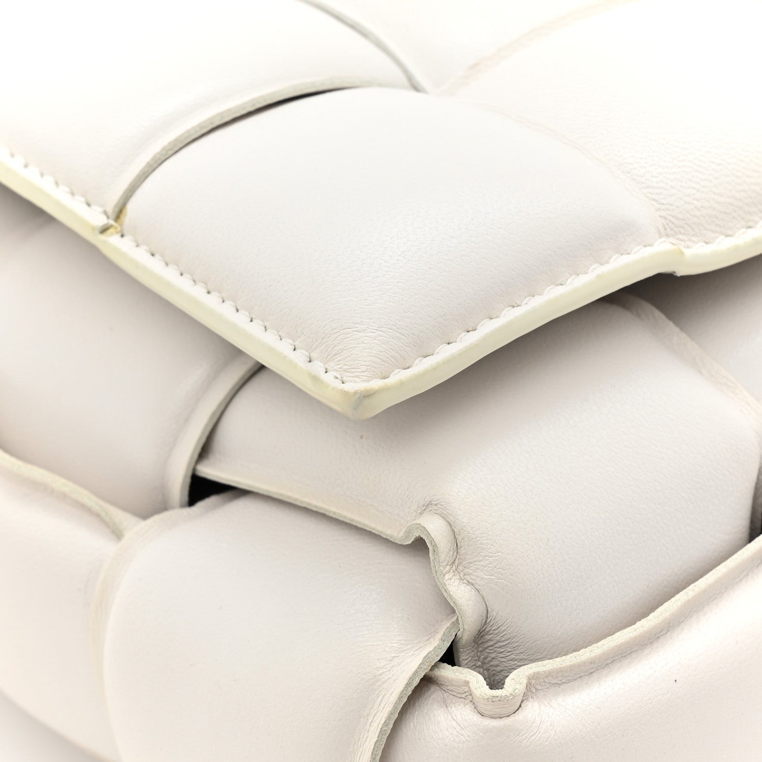 Bottega Veneta Lambskin Maxi Intreccio Padded Chain Cassette Crossbody Bag White 9 of 15