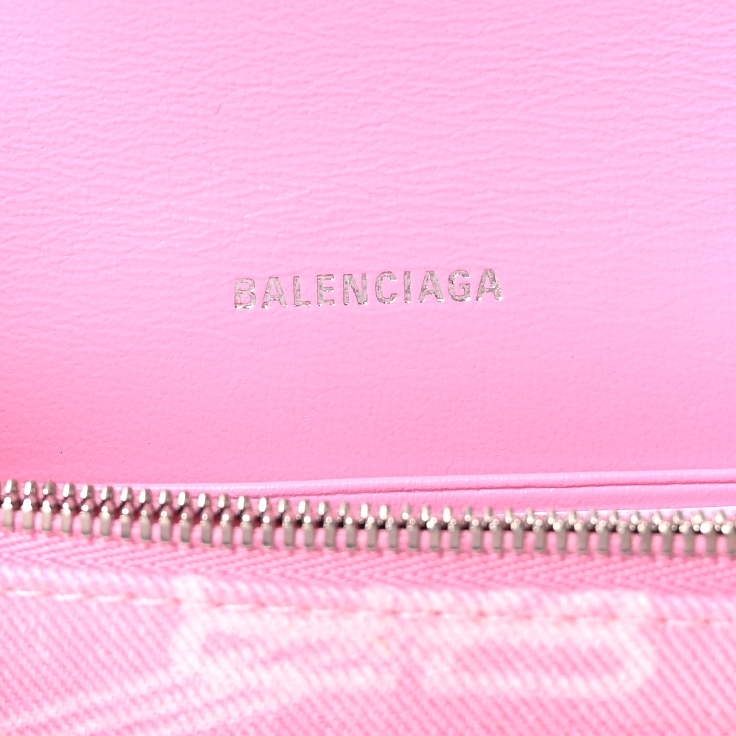 Washed Denim BB Monogram XS Hourglass Wallet On Chain Pink